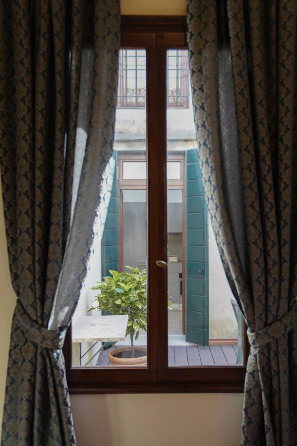 Ca' Longo Palace Damasco Venise Extérieur photo
